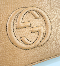 GUCCI SOHO WALLET ON CHAIN IN COGNAC
