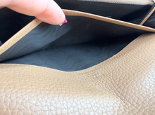 GUCCI SOHO WALLET ON CHAIN IN COGNAC