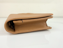 GUCCI SOHO WALLET ON CHAIN IN COGNAC