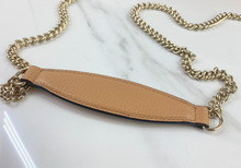 GUCCI SOHO WALLET ON CHAIN IN COGNAC