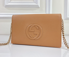 GUCCI SOHO WALLET ON CHAIN IN COGNAC