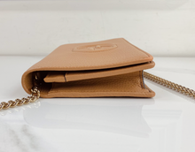 GUCCI SOHO WALLET ON CHAIN IN COGNAC