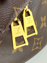 LOUIS VUITTON BUMBAG
