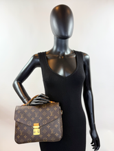 LOUIS VUITTON POCHETTE METIS MONOGRAM