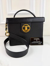 CHANEL CAVIAR CC VANITY BOX CASE VINTAGE