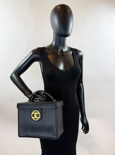 CHANEL CAVIAR CC VANITY BOX CASE VINTAGE