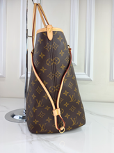 LOUIS VUITTON NEVERFULL GM BANDOULIERE INSIDE OUT