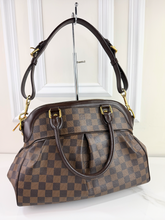 LOUIS VUITTON TREVI PM DE