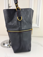 LOUIS VUITTON MELIE HOBO EMPREINTE IN MARINE ROUGE
