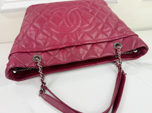 CHANEL CAVIAR TIMELESS CC SOFT SHOPPING TOTE IN BURGUNDY
