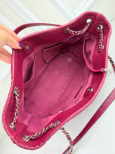 CHANEL CAVIAR TIMELESS CC SOFT SHOPPING TOTE IN BURGUNDY