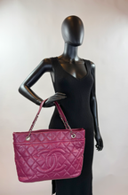 CHANEL CAVIAR TIMELESS CC SOFT SHOPPING TOTE IN BURGUNDY