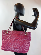 CHANEL CAVIAR TIMELESS CC SOFT SHOPPING TOTE IN BURGUNDY