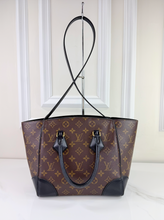 LOUIS VUITTON PHENIX PM