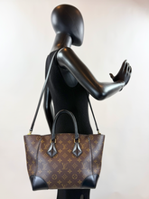 LOUIS VUITTON PHENIX PM