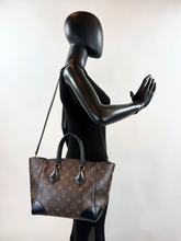 LOUIS VUITTON PHENIX PM