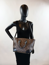 LOUIS VUITTON PHENIX PM