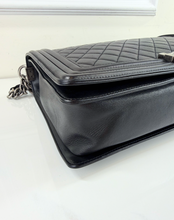 CHANEL BOY FLAP BAG LARGE LAMBSKIN IN BLACK