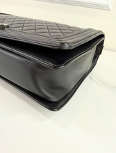 CHANEL BOY FLAP BAG LARGE LAMBSKIN IN BLACK