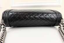CHANEL BOY FLAP BAG LARGE LAMBSKIN IN BLACK