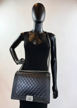 CHANEL BOY FLAP BAG LARGE LAMBSKIN IN BLACK
