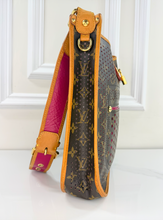 LOUIS VUITTON PERFORATED MUSETTE