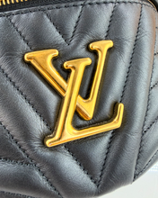 LOUIS VUITTON NEW WAVE BUMBAG CALFSKIN