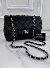 CHANEL CLASSIC MEDIUM SINGLE FLAP LAMBSKIN BLACK QUILTED CRYSTAL