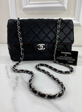 CHANEL CLASSIC MEDIUM SINGLE FLAP LAMBSKIN BLACK QUILTED CRYSTAL