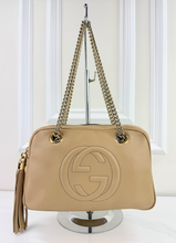 GUCCI SOHO SMALL CHAIN BAG IN BEIGE
