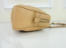 GUCCI SOHO SMALL CHAIN BAG IN BEIGE