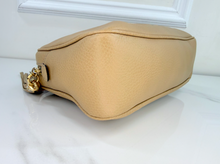 GUCCI SOHO SMALL CHAIN BAG IN BEIGE