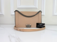 CHANEL BOY FLAP LARGE CHEVRON CALFSKIN IN BEIGE