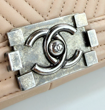 CHANEL BOY FLAP LARGE CHEVRON CALFSKIN IN BEIGE