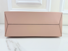 FENDI LOGO MEDIUM SHOPPING TOTE IN PINK