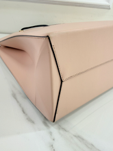 FENDI LOGO MEDIUM SHOPPING TOTE IN PINK