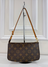 LOUIS VUITTON POCHETTE ACCESSOIRES (NEW MODEL)