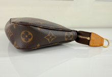 LOUIS VUITTON POCHETTE ACCESSOIRES (NEW MODEL)