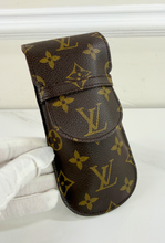 LOUIS VUITTON SUNGLASSES CASE MONOGRAM