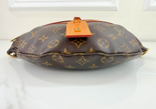 LOUIS VUITTON HIGH RISE BUMBAG