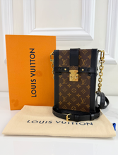 LOUIS VUITTON TRUNK VERTICLE POCHETTE