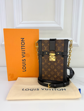 LOUIS VUITTON TRUNK VERTICLE POCHETTE