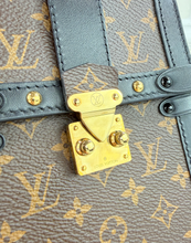 LOUIS VUITTON TRUNK VERTICLE POCHETTE