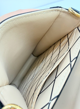 LOUIS VUITTON TRUNK VERTICLE POCHETTE