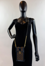 LOUIS VUITTON TRUNK VERTICLE POCHETTE