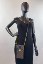 LOUIS VUITTON TRUNK VERTICLE POCHETTE