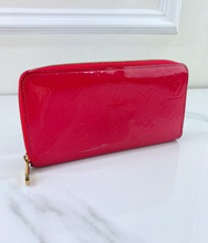 LOUIS VUITTON WALLET ZIPPY VERNIS HOT PINK