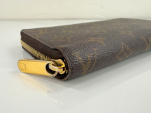 LOUIS VUITTON WALLET ZIPPY MONOGRAM FUCHSIA