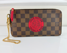 LOUIS VUITTON WALLET / WRISTLET COMPLICE DE TRUNKS AND BAGS LIMITED EDITION