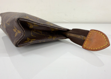 LOUIS VUITTON TOILETTE POUCH 15